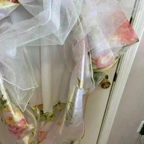 City Studio Juniors/Women's A-Line Skirt 7 White Pink Yellow Floral Hi Low‎ Boho - Picture 4 of 9